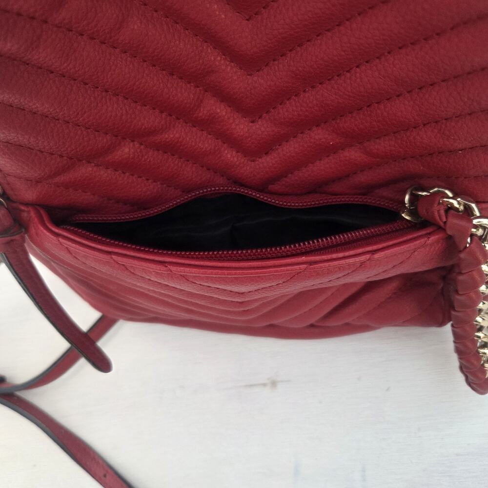 Victoria's Secret V-quilt Mini City Backpack Red Chain READ - Picture 6 of 11
